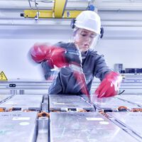 Ni todos los minerales que necesitamos para la transición eléctrica suman el carbón que consumimos en solo un año, según este estudio