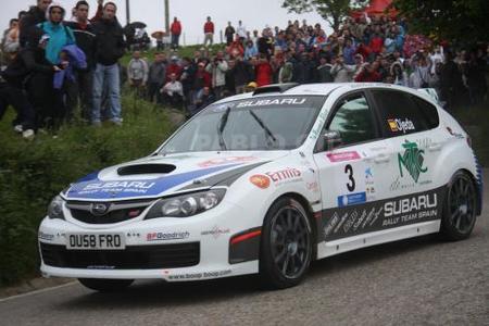 Enrique García Ojeda gana en Cantabria bajo la lluvia