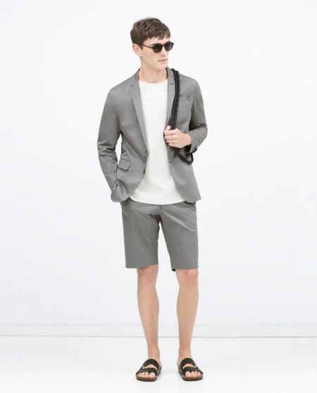 Zara apuesta por combinar blazer con bermudas esta primavera