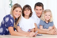 "Los niños aprenden por imitación e investigación". Entrevista a la psicóloga Ana María Valenzuela