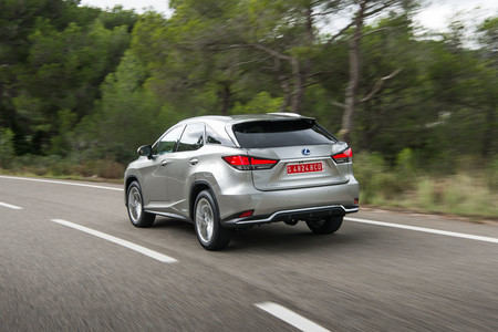 Lexus RX450h 2020 trasera lateral