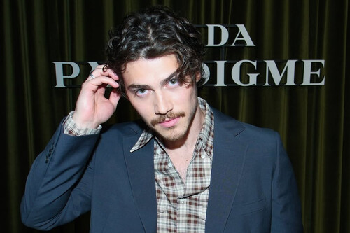 La Era De La Barba Termina Con Una Linea El Bigote Vuelve Mas Fino Preciso Y Con Mucha Actitud Para Ser El Favorito De Los Hombres Mas Elegantes