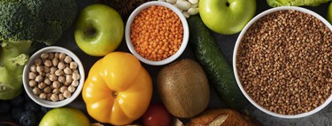 Cada vez más hay más jóvenes con cáncer de colon y por fin los científicos creen saber por qué. Su microbiota necesita fibra 