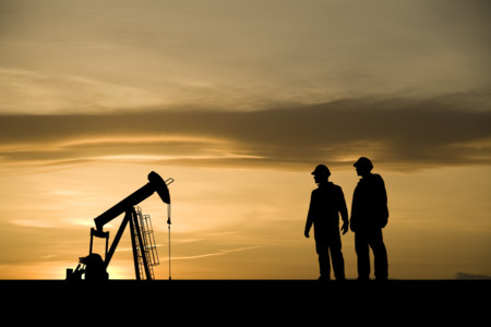 ¿Cómo puede afectar a tu bolsillo que el petróleo esté a precios de 2003?