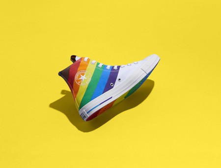 Con Orgullo Y Mucho Color Converse Interviene Sus Iconicos Modelos En Pro De La Comunidad Lgbtqia 4
