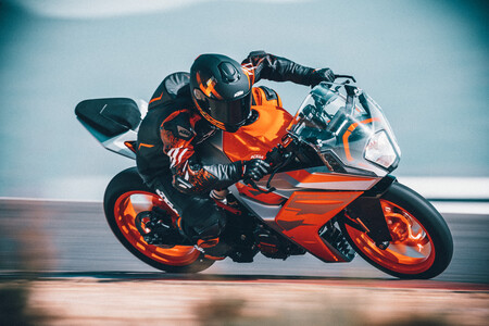 KTM RC 125 2022