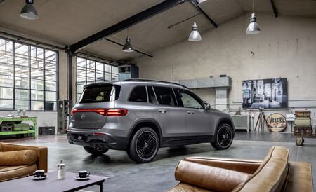 Mercedes-Benz EQB 2024