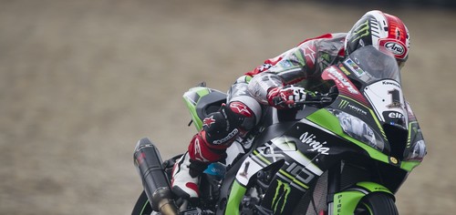 La victoria es para Jonathan Rea pero el show es para Michael van der Mark