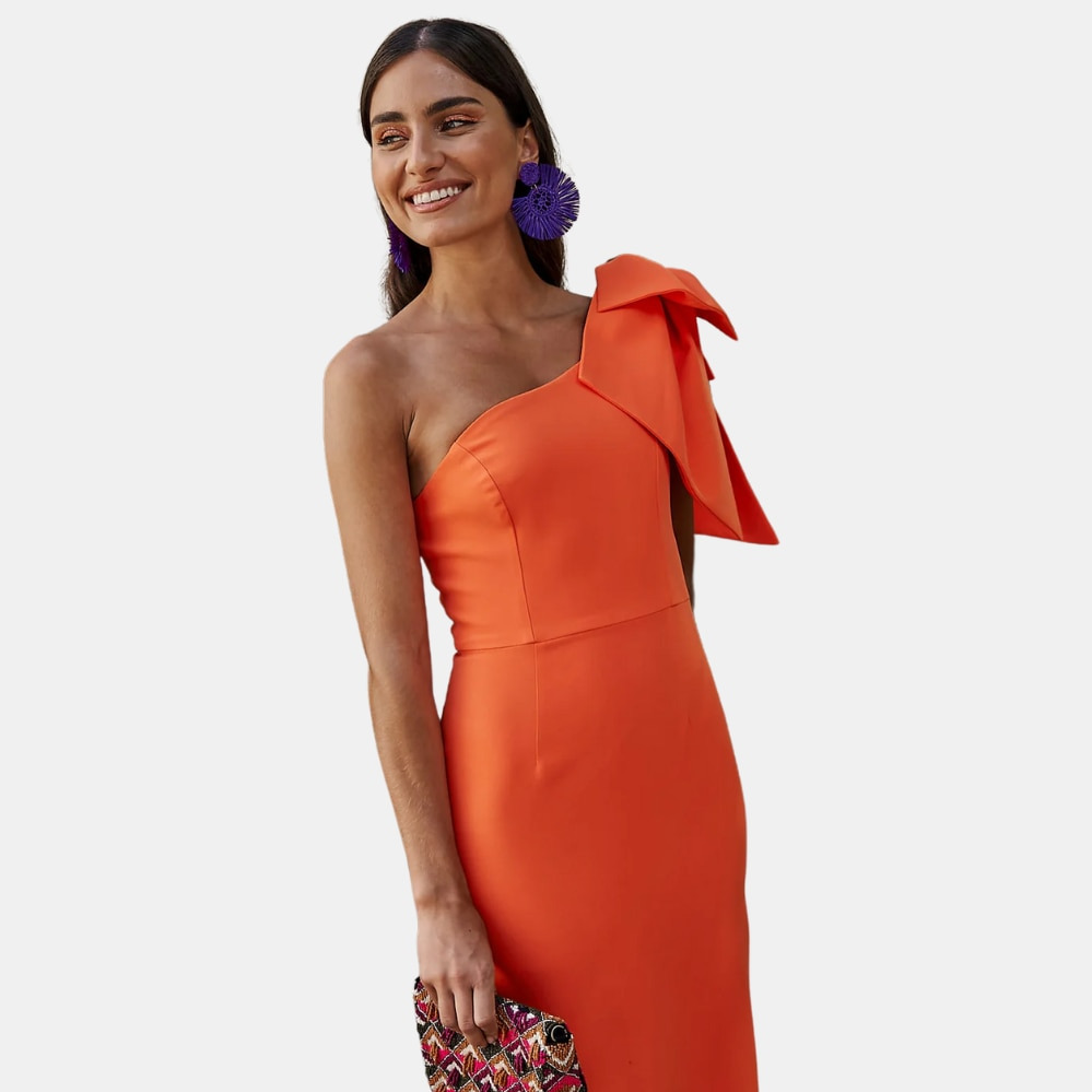 MIPHAI
Vestido largo con lazo y abertura trasera