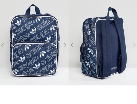 Por 17,49 euros podemos hacernos con esta la mochila clásica mediana con logo integral de adidas Originals en Asos
