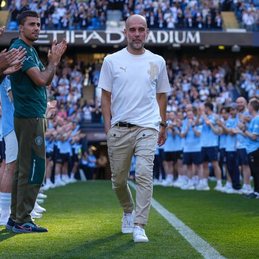 Pep Guardiola se despide del Manchester City luciendo un reloj tan único e irrepetible como su paso por el club