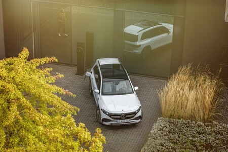 Mercedes Benz Eqb 2021 039