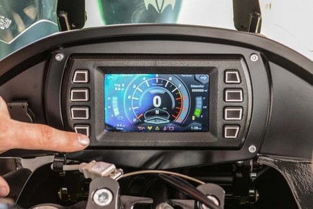 Motus MST, el tablero de instrumentos más completo
