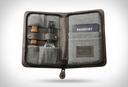 Descubre este elegante estuche de viaje para relojes y pasaporte