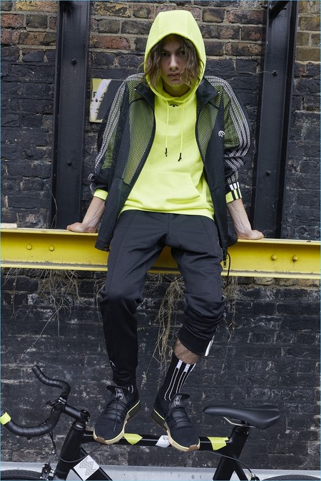 Muy deportiva y apta para todos los gustos: así es la colección de Alexander Wang para Adidas