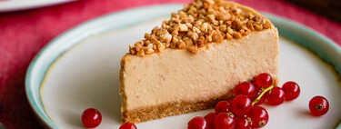 Tarta de turrón sin horno fácil y resultona: el postre perfecto de Navidad