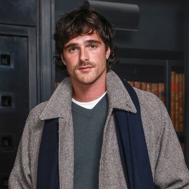 Los pantalones cargo de camuflaje que Jacob Elordi ha rescatado son la tendencia de los 2000 que vuelve a conquistar el street style