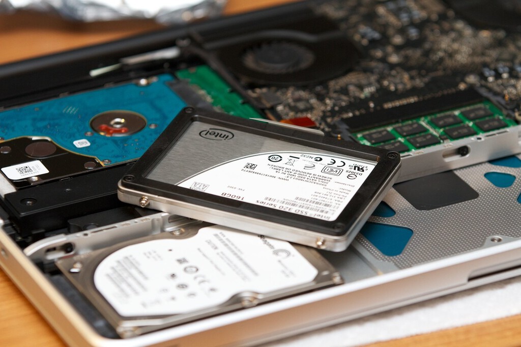 Tu viejo y pequeño disco duro no es tan inútil como crees: así he reutilizado en casa uno de sólo 80 GB