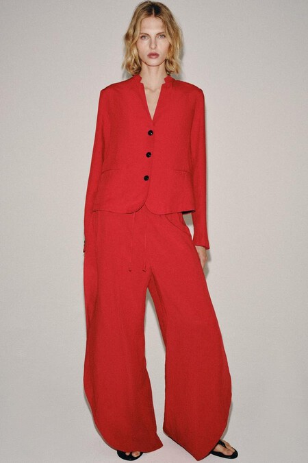 Blazer Roja Zara