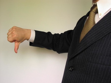 Pronto será ilegal "castigar" a los clientes que dejan opiniones negativas online