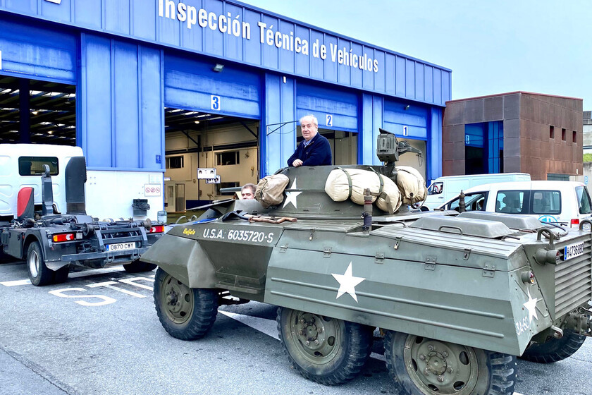Manuel Arenas, coleccionista de vehículos militares:  A 90 km/h el consumo es desproporcionado , sobre el único Ford M8 Greyhound que existe en España
