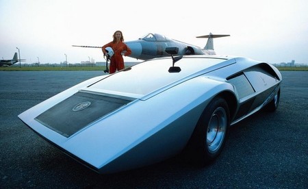 Así iba a ser el coche del futuro: Lancia Stratos Zero