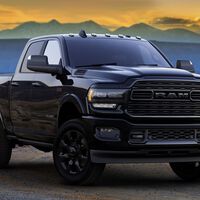 RAM 1500 y 2500 se visten de gala en México al incorporar el paquete Night Edition