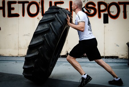 Guía Crossfit (XXII): Tire flip o volteo de neumático