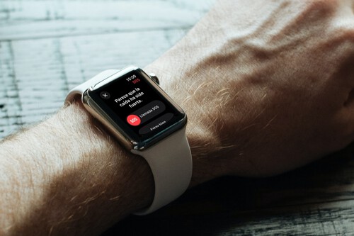 "No fue capaz de articular palabra". Así de vital fue el Apple Watch para atender a una mujer de Torremolinos en un ataque epiléptico