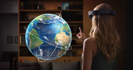 Jugar a Super Mario Bros. con HoloLens en la calle hará que te tomen por un tipo raro. Pero mola