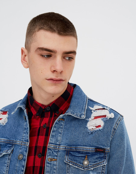La cazadora que llevarás toda la primavera está en Pull&Bear por 34,99 euros y envío gratis