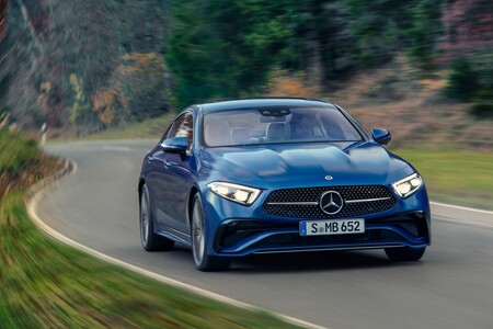 El Mercedes-Benz CLS 2022 estrena facelift: el inventor del "coupé de cuatro puertas" se pone al día