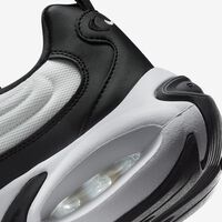 El outlet de Nike liquida a mitad de precio las zapatillas Air Max retrofuturistas que enamoran dentro y fuera del gym