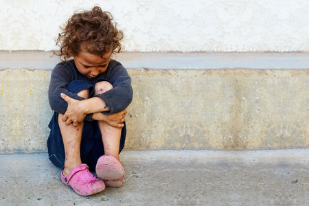 Pobreza infantil en España: siete medidas por las que puede empezar Pedro Sánchez para acabar con ella