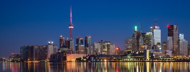 Los estudios siempre apuntan de que más inmigrantes es bueno para la economía, pero parece que solo Canadá se lo toma en serio