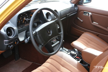 Mercedes Benz 230 226