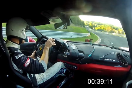 Planes para una tarde de domingo: gozarlo fuerte viendo los 7:21.63 del Ferrari 488 GTB en Nürburgring