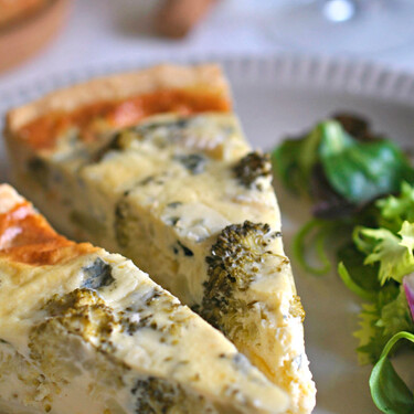 Quiche de brócoli y queso azul. Receta de aprovechamiento