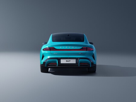 Xiaomi Su7 back