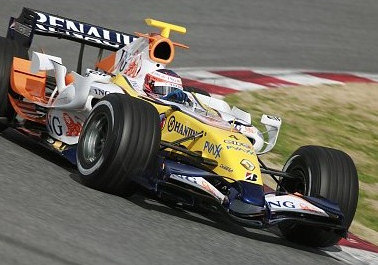 Kovalainen colabora en el punto y final de Fisichella