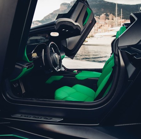 Lamborghini Veneno Roadster7 1579016317