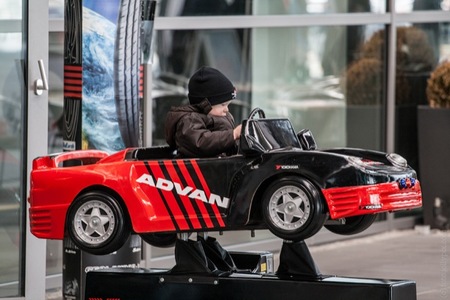 En España el peque se aburre en los viajes en coche a partir del minuto 25 de estar montado en él