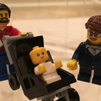 LEGO vuelve a dar en el clavo con su nueva figura, el papá amo de casa