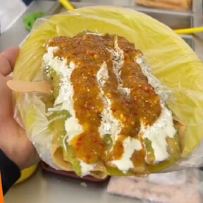 En este puesto de CDMX te dan 2 mil 500 pesos por comer flautas de sirloin o arrachera: en qué consiste el reto