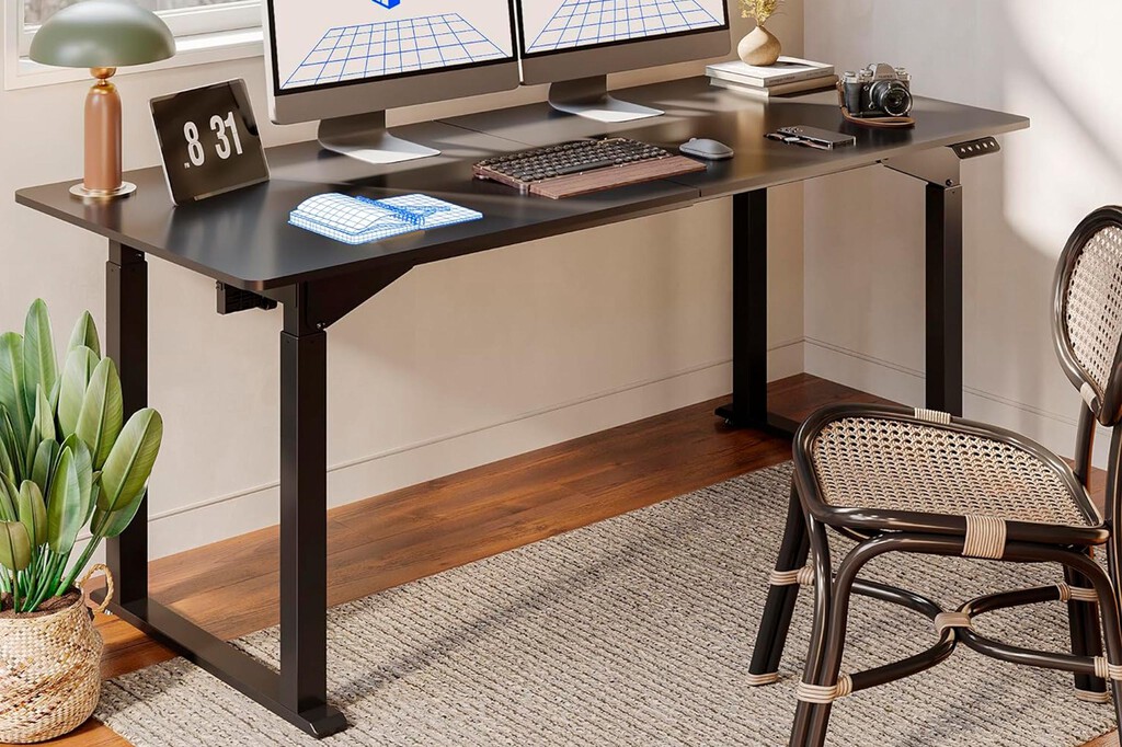 Es barato, es elevable y es estable: este escritorio puede ser la solución que buscas para tus largas horas de teletrabajo