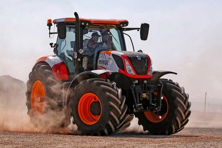 TractorGP, o cuando Márquez y Pedrosa demuestran que también saben ir rápido con maquinaria agrícola