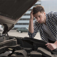 Se compró un auto nuevo, pero el kilometraje estaba alterado. Ahora la agencia tendrá que pagarle