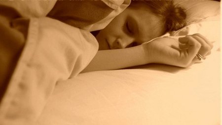 Cuida tu postura al dormir