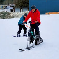 El kit para convertir una bicicleta en una ebike para la nieve existe: cuesta 2.300 euros y ofrece 50 km de autonomía