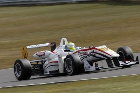 William Buller reemplaza a Carlos Sainz Jr en Zeta Corse